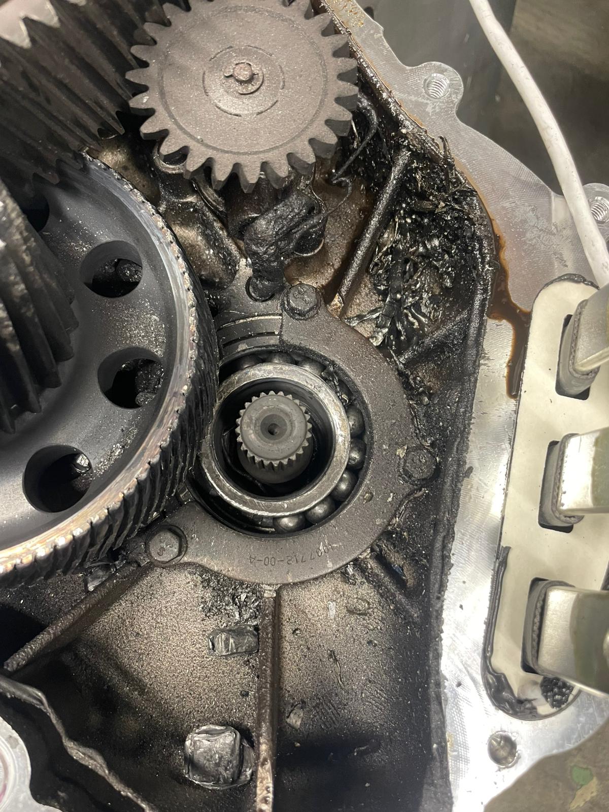 Gehäuseinneres mit Lagersitzen einer Tesla/Mercedes Drive Unit